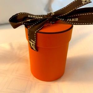 Hermes cylinder brand new box with bow. Must have!